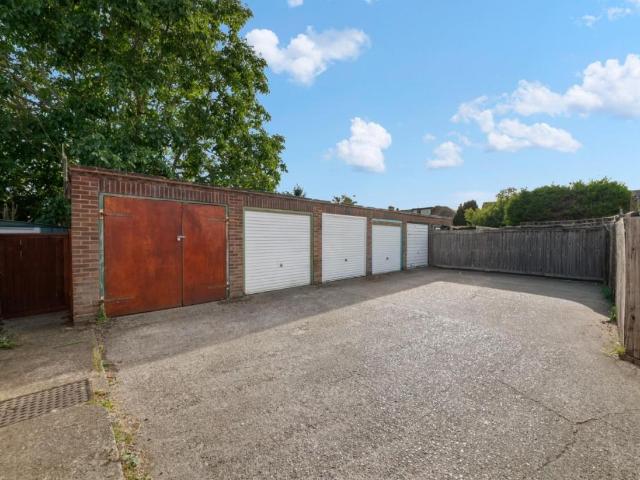 Flat for sale in West Drayton, Greater London