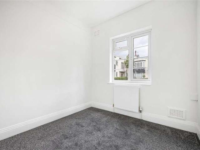 Flat for sale in London Borough of Lewisham, Greater London