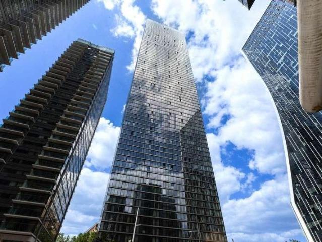 Flat for sale in Limehouse, Greater London