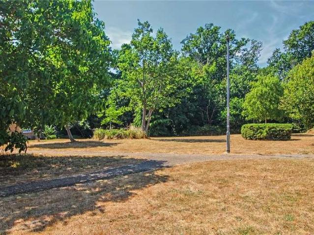Flat for sale in East Bank, Norfolk
