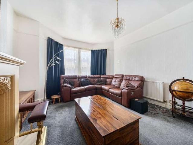 Flat for sale in Pigsty Hill, Feckenham
