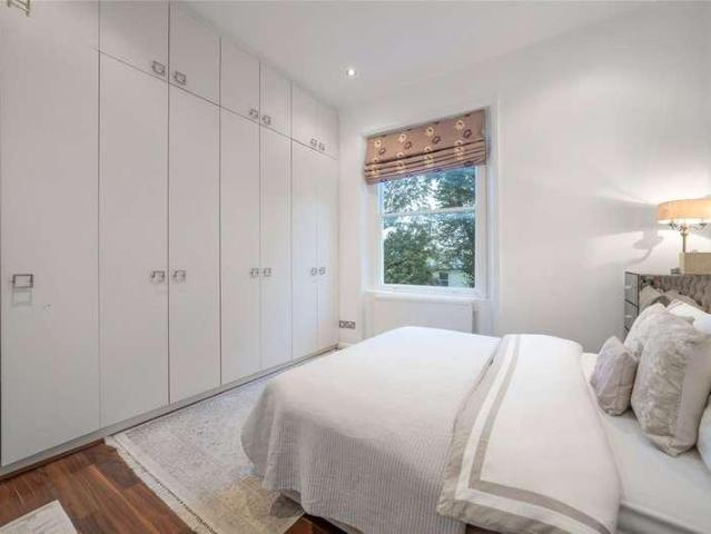 Flat for sale in City of Westminster, Greater London