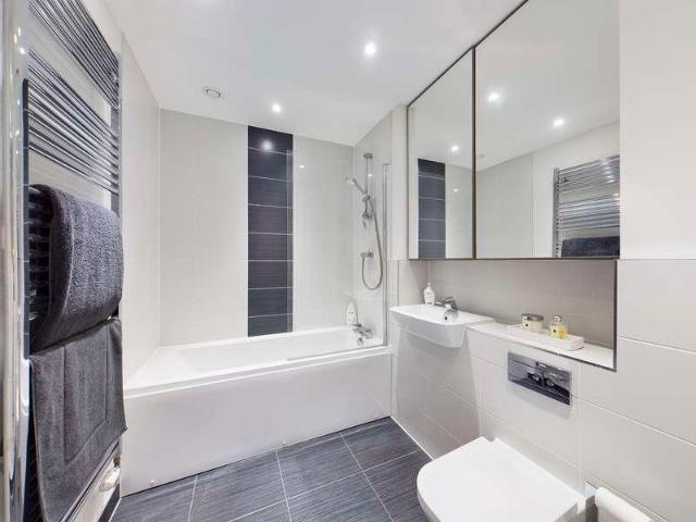 Flat for sale in Ruislip, London Borough of Hillingdon