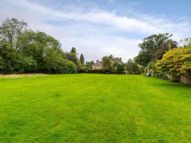 Flat for sale in Bonnyrigg And Lasswade