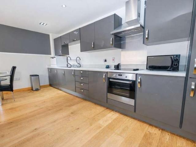 Flat for sale in Hythe, Colchester