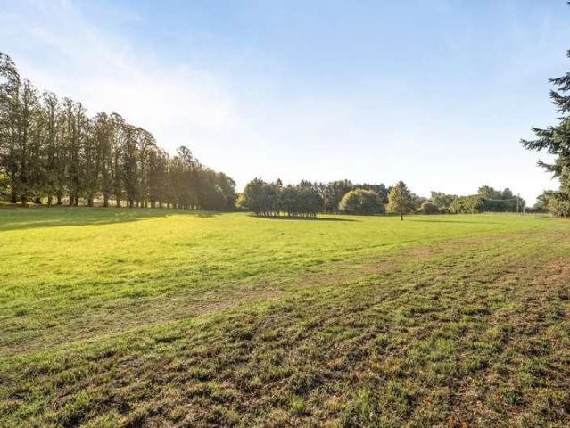 Flat for sale in Kintbury, West Berkshire