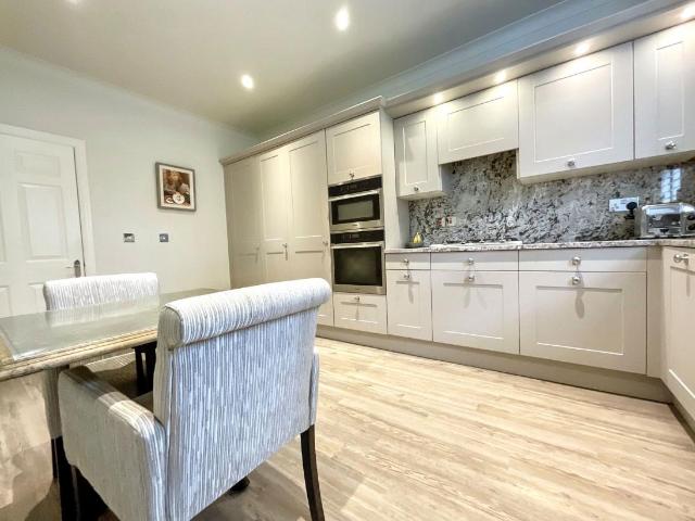 Flat for sale in Southport, Birkdale