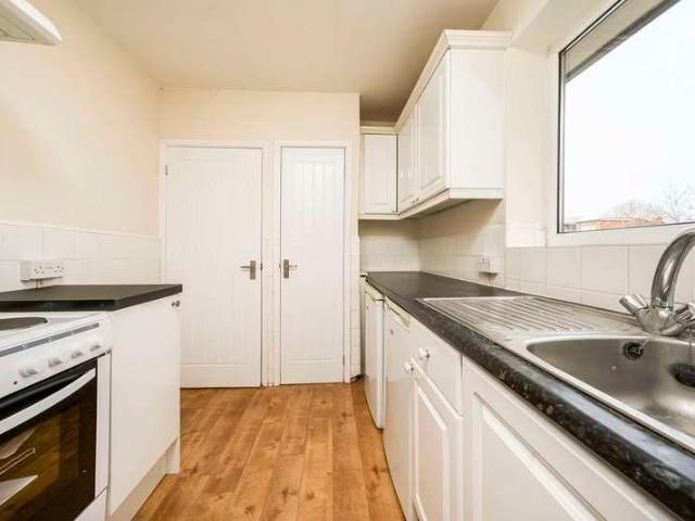 Flat for sale in Denham