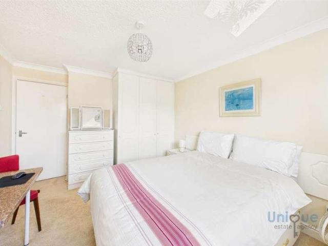 Flat for sale in St Annes, Lytham