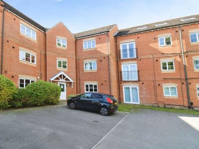 Flat for sale in Orchard Park, Hull