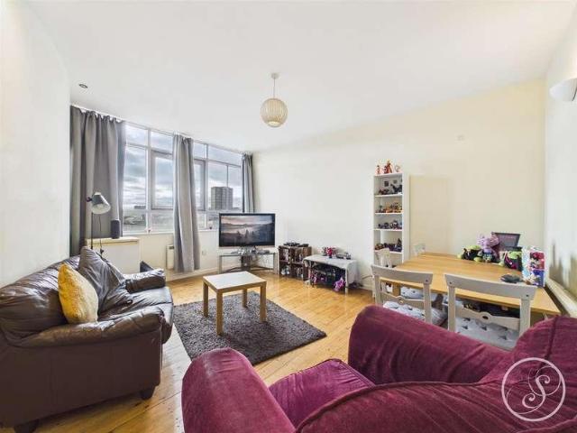 Flat for sale in Leylands, West Yorkshire