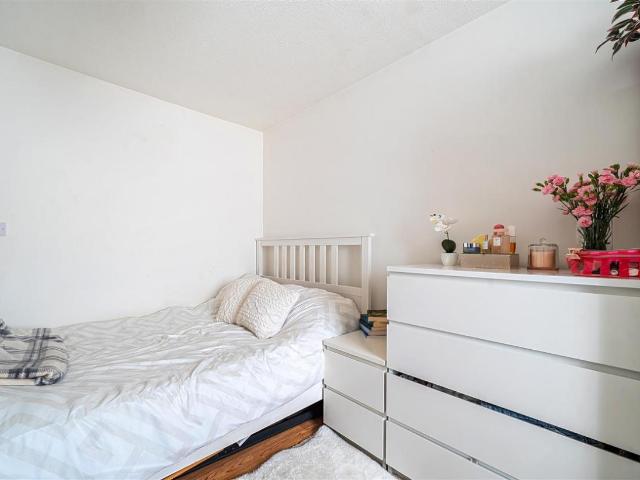 Flat for sale in Sudbury, Greater London