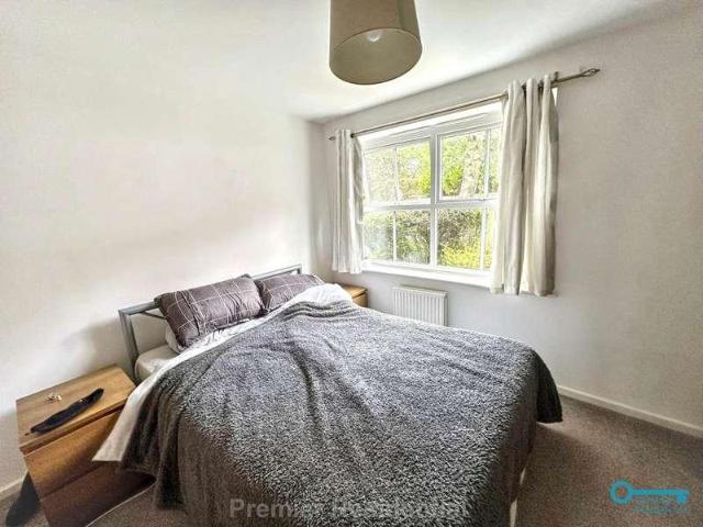 Flat for sale in Hulme, Georgia