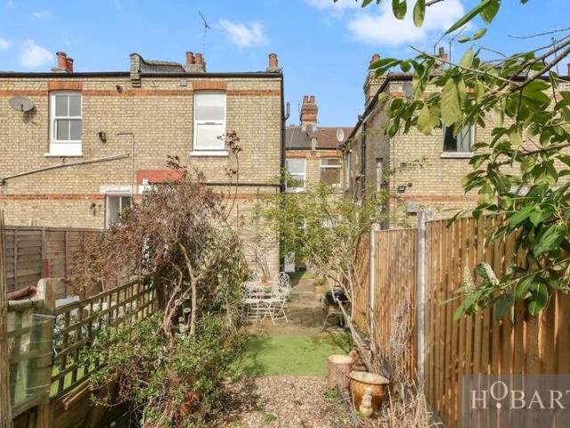 Flat for sale in Greater London