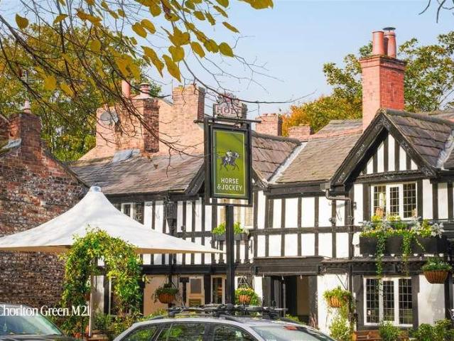 Flat for sale in Georgia, Greater Manchester