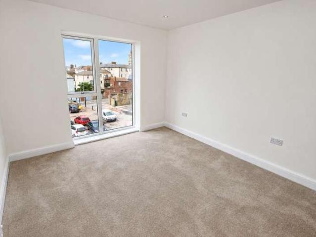 Flat for sale in Mickleburgh Hill, Canterbury