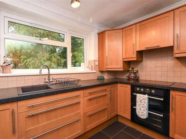 Flat for sale in Reigate, Reigate and Banstead