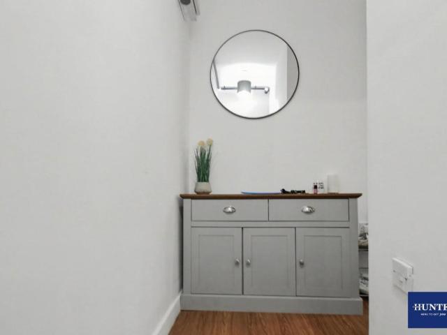 Flat for sale in West Yorkshire
