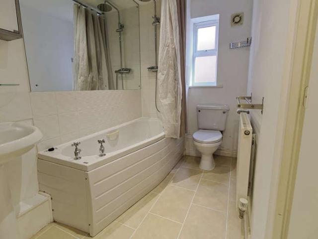 Flat for sale in South Wigston, Wigston Magna