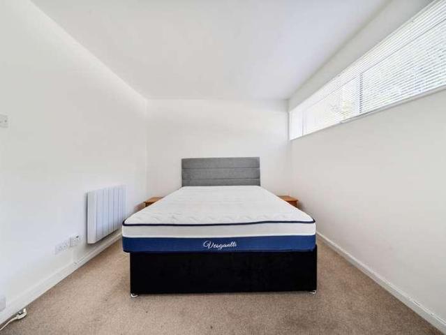 Flat for sale in North Oxford, Oxford