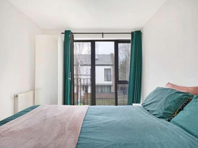 Flat for sale in Hornsey, Greater London
