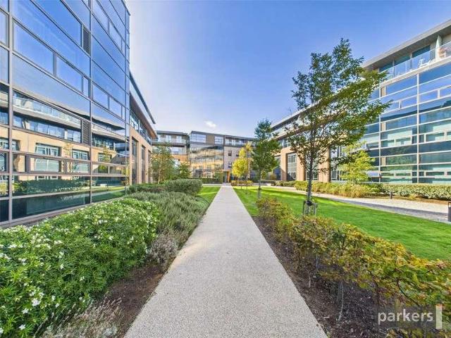 Flat for sale in Bracknell