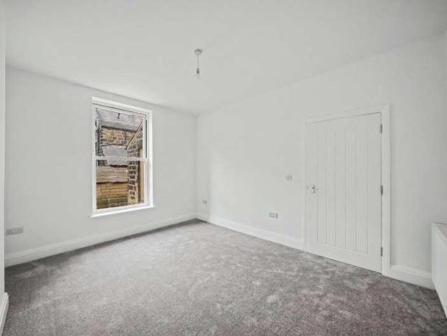 Flat for sale in Harlow, Harrogate