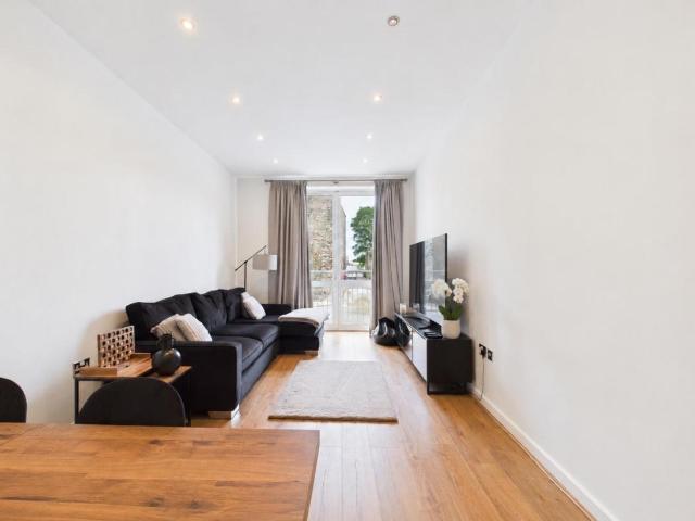 Flat for sale in St Mary's, City Of Southampton