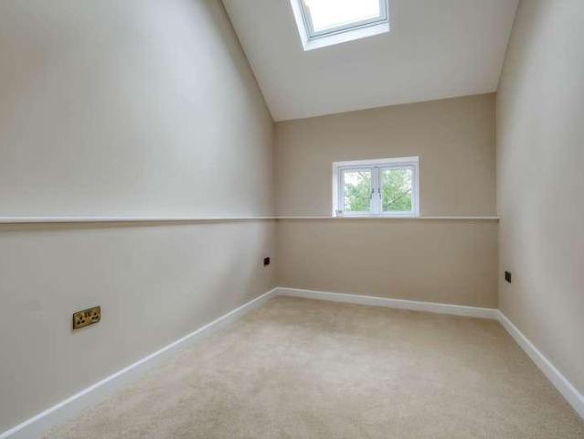 Flat for sale in Hanbury, Crookhill