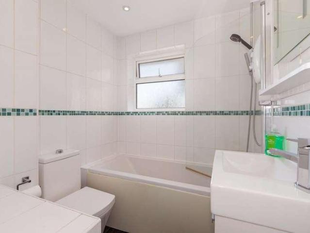 Flat for sale in Maidenhead