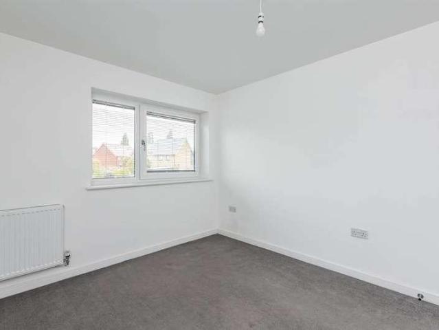 Flat for sale in Tylman Place, Oad Street