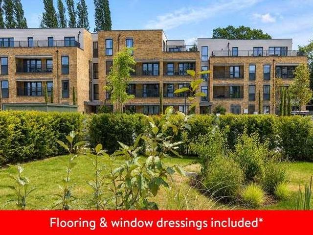 Flat for sale in Lower Green Esher, Blackhills