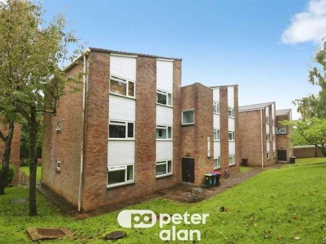 Flat for sale in Llanishen, Cardiff