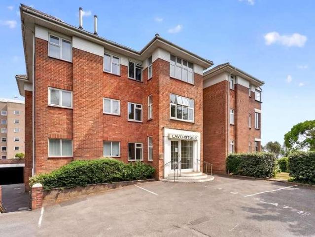 Flat for sale in Boscombe, Bournemouth