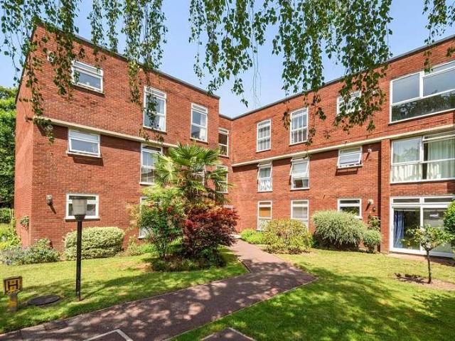 Flat for sale in Whiteley Village, Blackhills