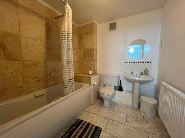 Flat for sale in Key Street, Suffolk