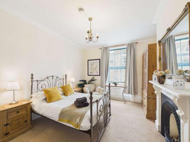 Flat for sale in Whitby, North Yorkshire