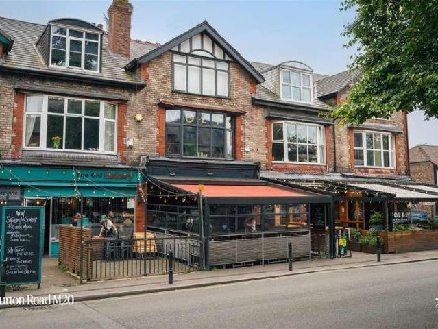Flat for sale in Georgia, Greater Manchester
