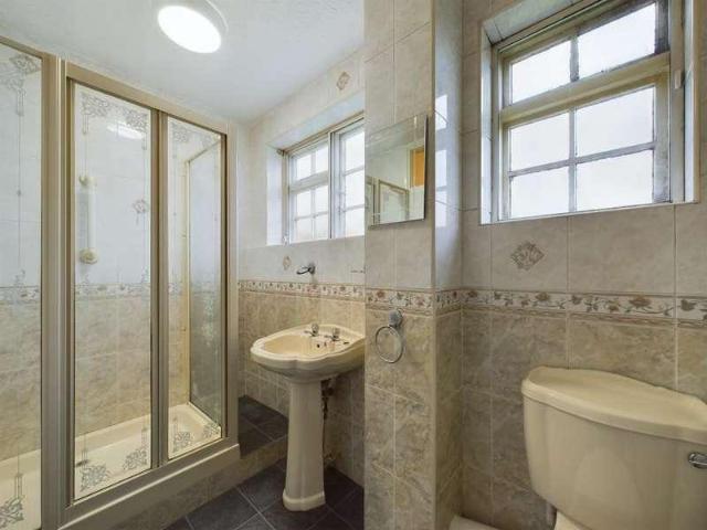 Flat for sale in South Cliff, Scarborough
