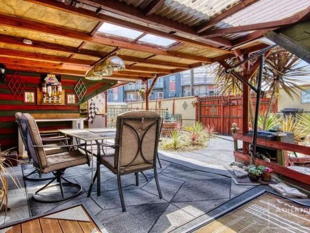 Flat for sale in Talbot Village, Bournemouth