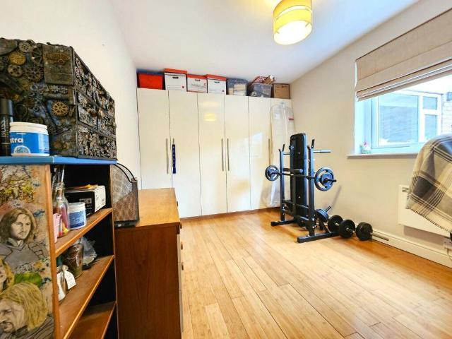 Flat for sale in Nether Edge, South Yorkshire