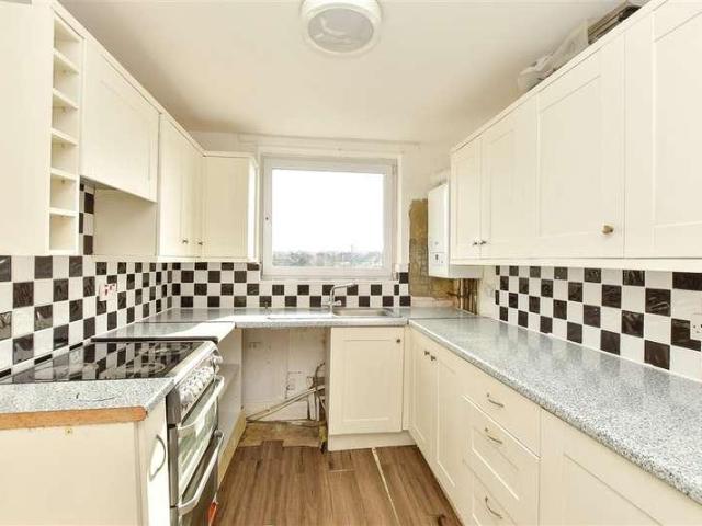 Flat for sale in Chalkwell, Oad Street