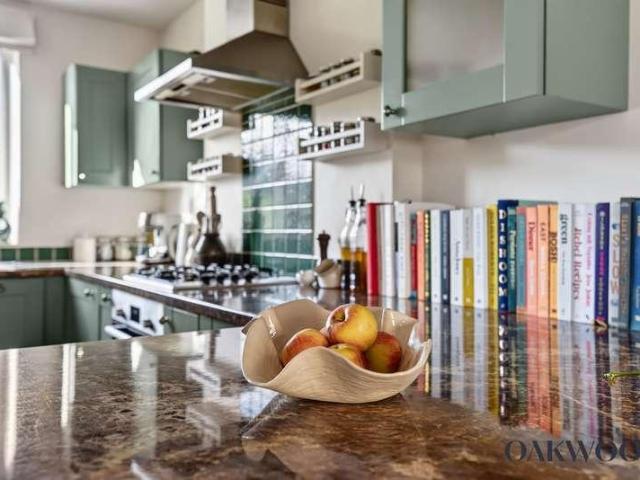 Flat for sale in London Borough of Hackney, Greater London