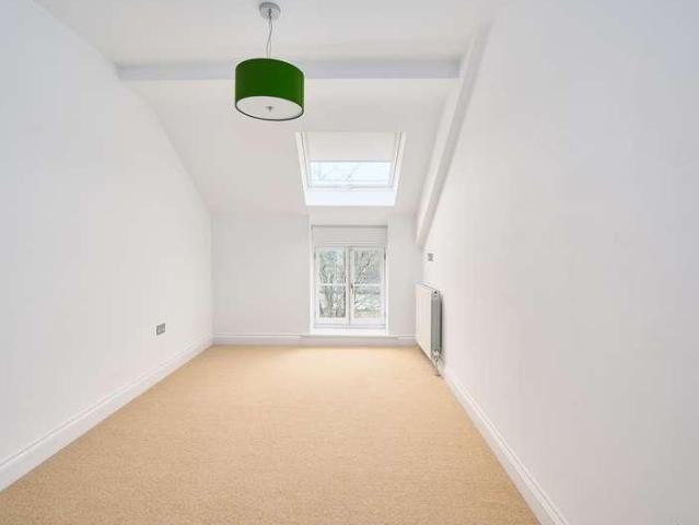 Flat for sale in Frome