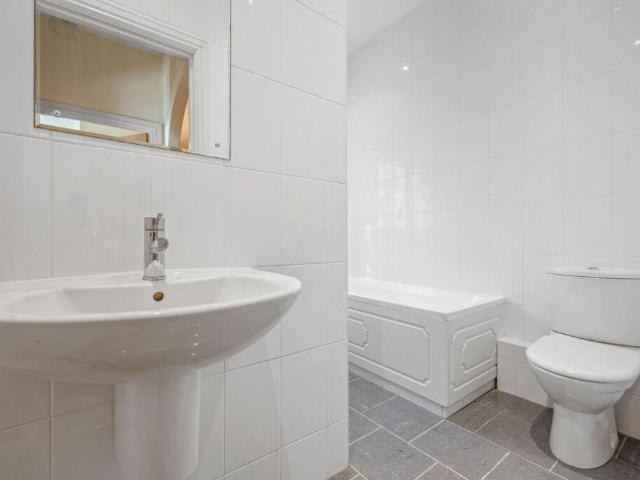 Flat for sale in Tiddington, Alderminster