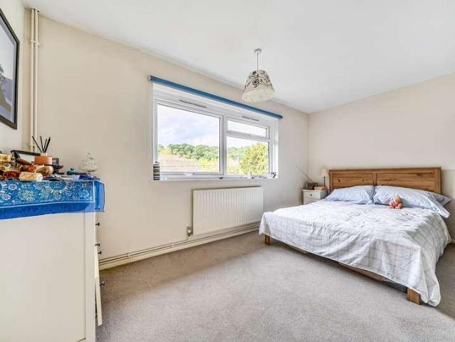 Flat for sale in South Park, Red Hill