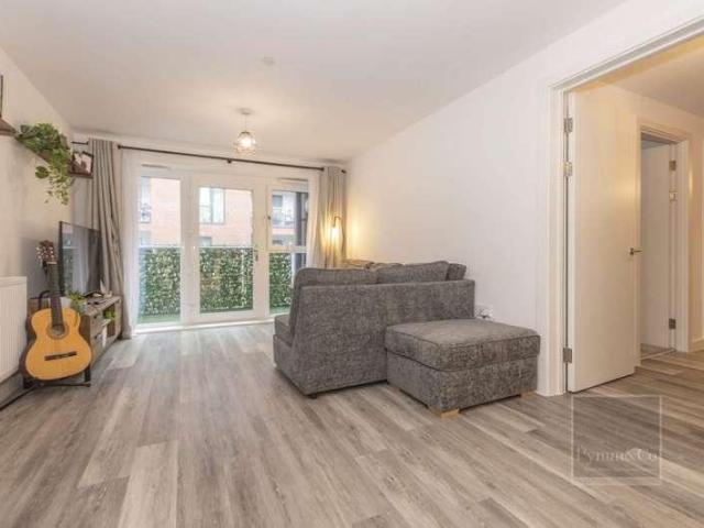 Flat for sale in East Bank, Norfolk