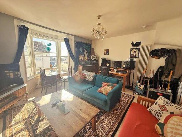 Flat for sale in Round Hill, Brighton & Hove