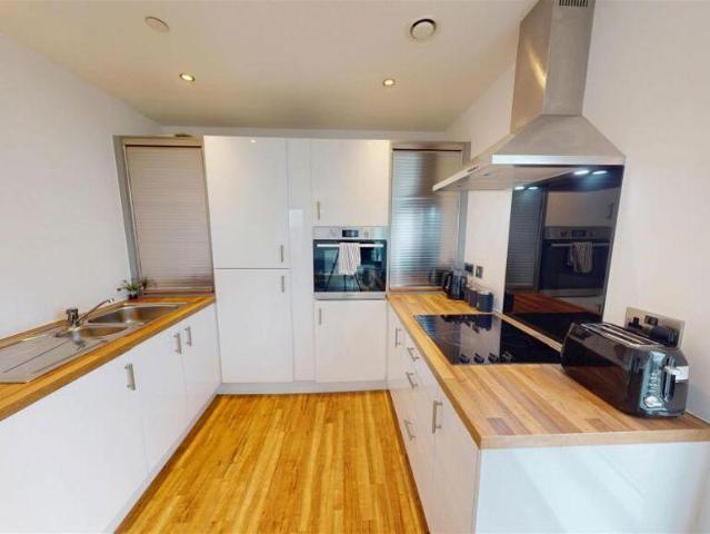 Flat for sale in Salford, Greater Manchester