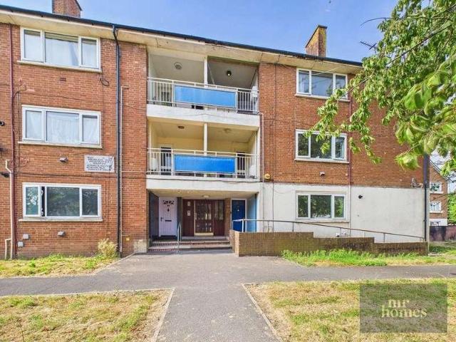 Flat for sale in Falcon Lodge, Wales